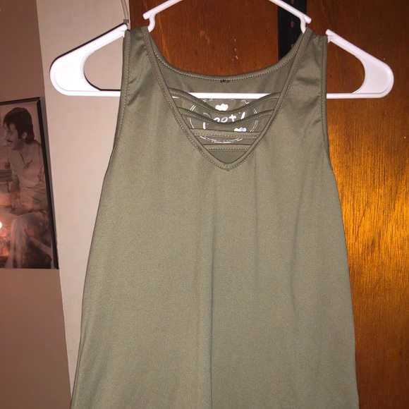 Tank top - Picture 2 of 2